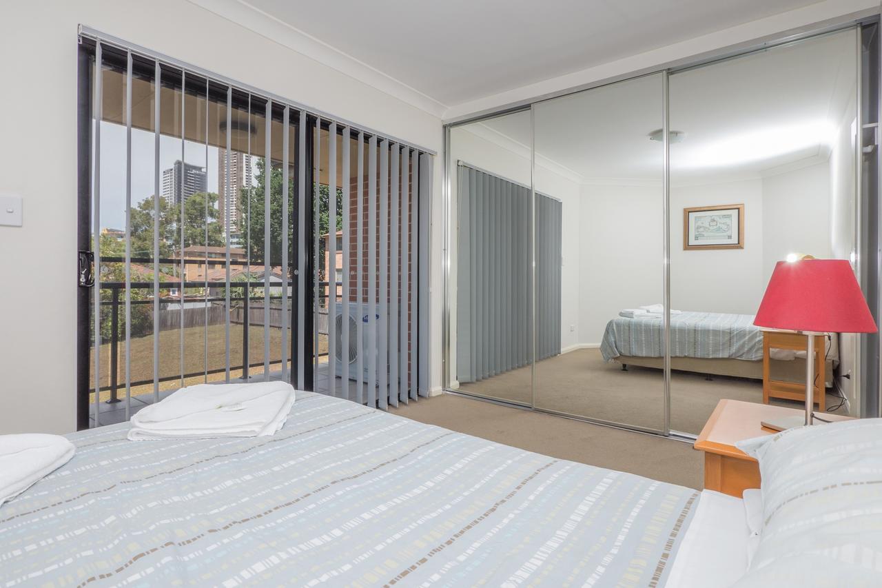 Parkside Apartments Parramatta シドニー エクステリア 写真